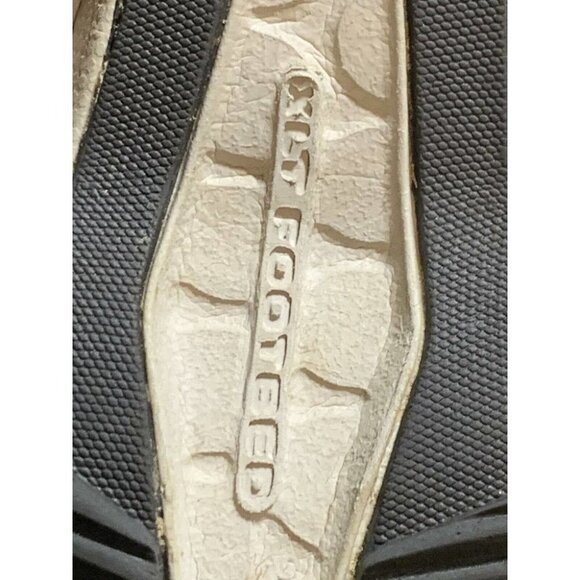 NEW BALANCE hiking XLT FOOTBED Size US 8 - Picture 7 of 8